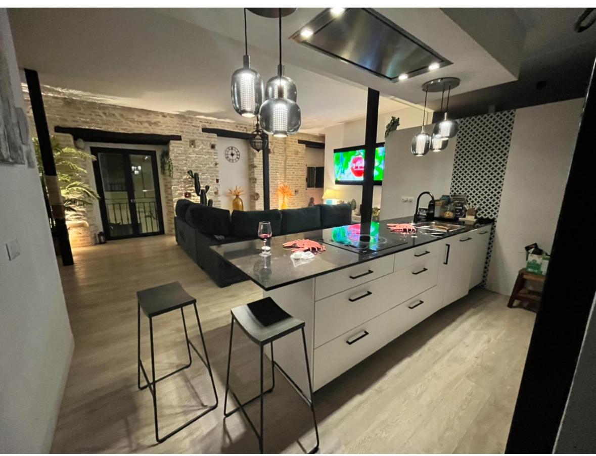Casa Duque Compartida Familiar 1-Habitacion Con Bano Propio Севілья Екстер'єр фото