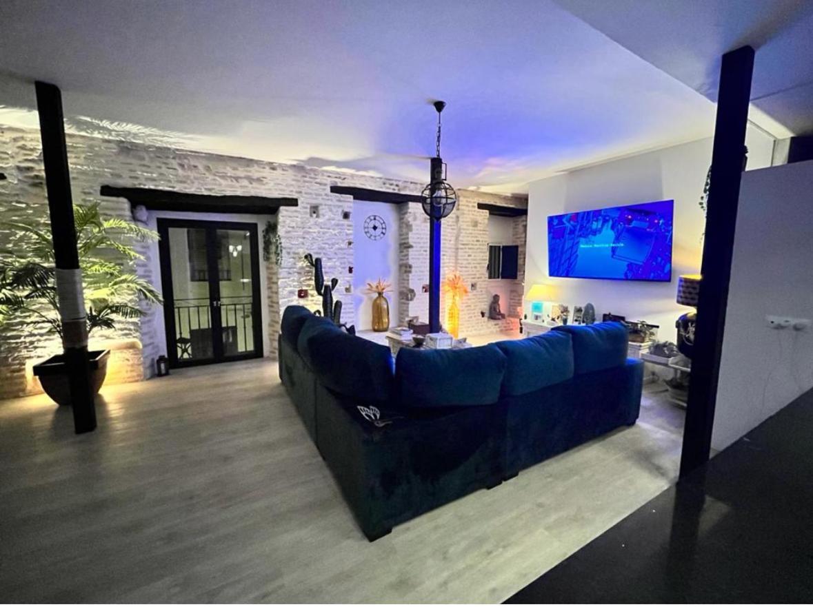 Casa Duque Compartida Familiar 1-Habitacion Con Bano Propio Севілья Екстер'єр фото